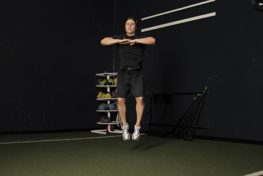 Tuck Jump — position 2
